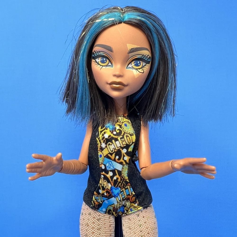 Monster‎ High Cleo De Nile Skulltimate Secrets Monster Mysteries 2022 Doll Toy